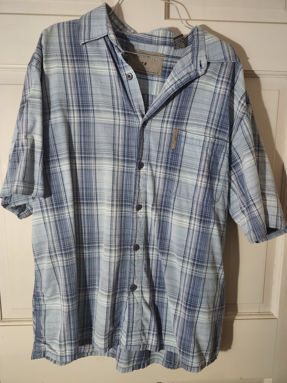Men's Light Blue Plaid Short-Sleeve Button-Down Shirt